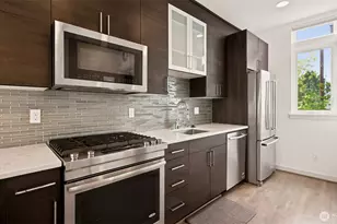 7459 Woodlawn Ave NE, Seattle, WA 98115 - Photo 9