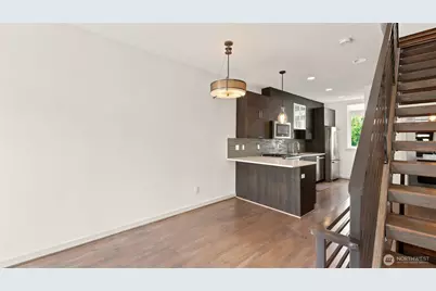 7459 Woodlawn Avenue NE #A, Seattle, WA 98115 - Photo 7