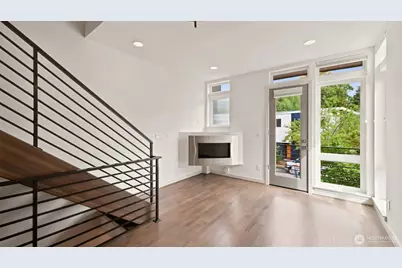 7459 Woodlawn Avenue NE #A, Seattle, WA 98115 - Photo 3