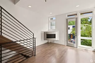 7459 Woodlawn Ave NE, Seattle, WA 98115 - Photo 3