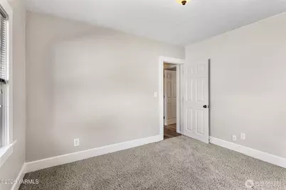 218 S 15th Avenue, Yakima, WA 98902 - Photo 11