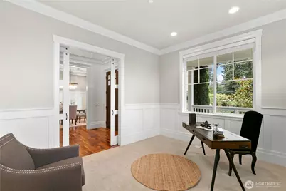 9831 NE 16th Street, Bellevue, WA 98004 - Photo 25