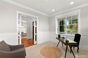 9831 NE 16th St, Bellevue, WA 98004 - Photo 25