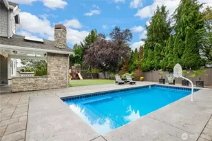 9831 NE 16th St, Bellevue, WA 98004 - Photo 39
