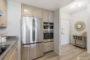 177 107th Ave NE, Bellevue, WA 98004 - Photo 5
