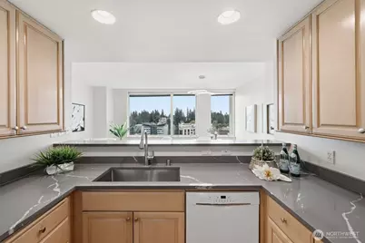 177 107th Ave NE #1204, Bellevue, WA 98004 - Photo 1
