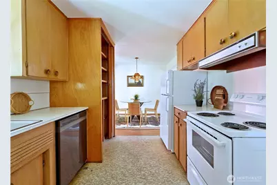 8004 S 134th Street, Seattle, WA 98178 - Photo 7