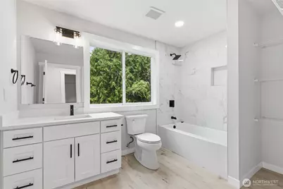 10953 N Madison Avenue NE, Bainbridge Island, WA 98110 - Photo 25