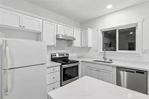 10953 N Madison Ave NE, Bainbridge Island, WA 98110 - Photo 35