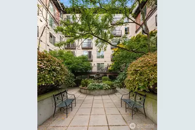 323 Queen Anne Avenue N #202, Seattle, WA 98109 - Photo 29