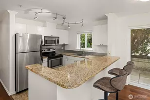 323 Queen Anne Ave N, Seattle, WA 98109 - Photo 13
