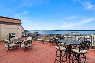 323 Queen Anne Ave N, Seattle, WA 98109 - Photo 21
