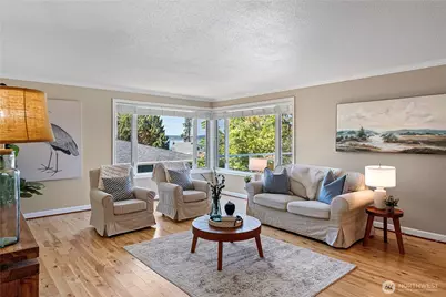 210 Champion Street, Steilacoom, WA 98388 - Photo 5