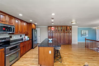 210 Champion Street, Steilacoom, WA 98388 - Photo 11