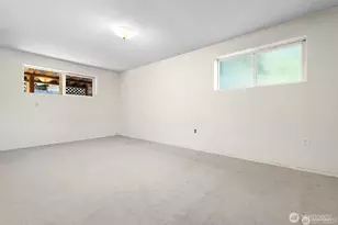 14221 SE 10th Pl, Bellevue, WA 98007 - Photo 21