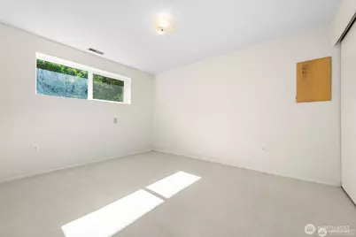 14221 SE 10th Place, Bellevue, WA 98007 - Photo 19