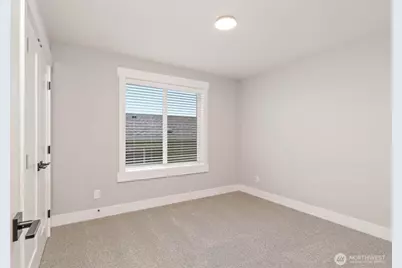 9513 38th Street E, Edgewood, WA 98371 - Photo 15