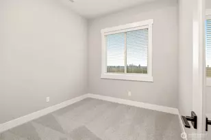 9513 38th St E, Edgewood, WA 98371 - Photo 13