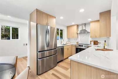 3701 SW 105th Street, Seattle, WA 98146 - Photo 17