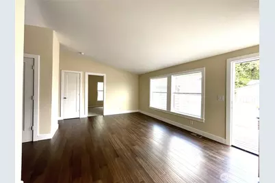 1311 104th Street E, Tacoma, WA 98445 - Photo 3
