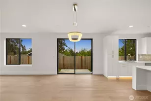 7615 NE 198th Ct, Kenmore, WA 98028 - Photo 9
