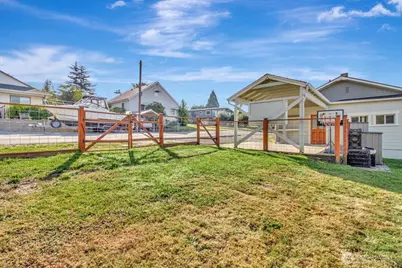 8303 272nd Street NW, Stanwood, WA 98292 - Photo 39