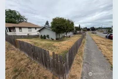 3103 26th Street S, Everett, WA 98201 - Photo 17