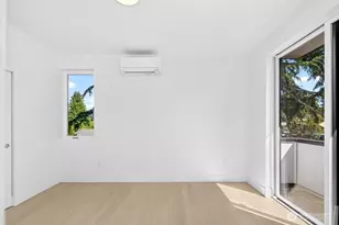 1218 NE 100th St, Seattle, WA 98125 - Photo 15