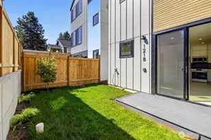 1218 NE 100th St, Seattle, WA 98125 - Photo 25
