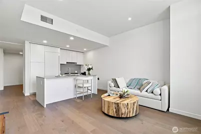 10232 NE 10th Street #815, Bellevue, WA 98004 - Photo 9