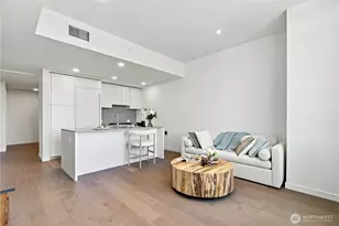 10232 NE 10th St, Bellevue, WA 98004 - Photo 9