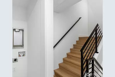 6318 41st Avenue SW #4, Seattle, WA 98136 - Photo 11