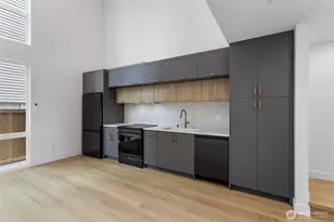 6318 41st Ave SW, Seattle, WA 98136 - Photo 9