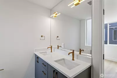 6318 41st Avenue SW #4, Seattle, WA 98136 - Photo 19