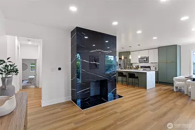 618 N 125th Street, Seattle, WA 98133 - Photo 5