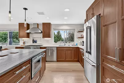 2315 SW 118th Court, Burien, WA 98146 - Photo 3
