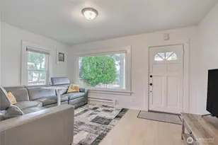 708 S 54th St, Tacoma, WA 98408 - Photo 7
