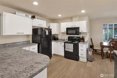 1390 Cedar Avenue, Marysville, WA 98270 - Photo 7