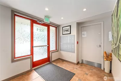 321 E Thomas Street #303, Seattle, WA 98102 - Photo 15