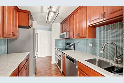9500 Rainier Avenue S #312, Seattle, WA 98118 - Photo 17