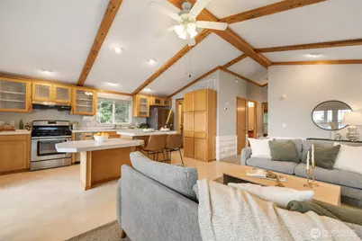 7021 Cliff Avenue SW, Longbranch, WA 98351 - Photo 9