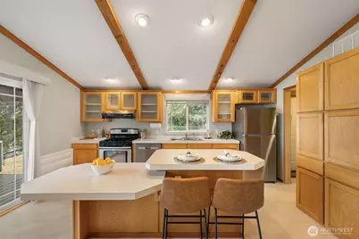 7021 Cliff Avenue SW, Longbranch, WA 98351 - Photo 11