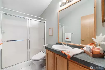 7021 Cliff Avenue SW, Longbranch, WA 98351 - Photo 21