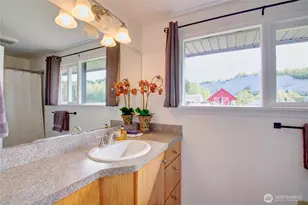 18824 Jolly Rd, Burlington, WA 98233 - Photo 13