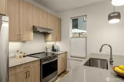115 B N 105th Street, Seattle, WA 98133 - Photo 15