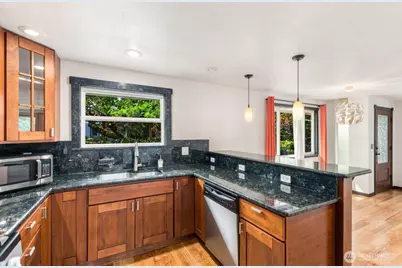1252 SW Othello Street, Seattle, WA 98106 - Photo 13