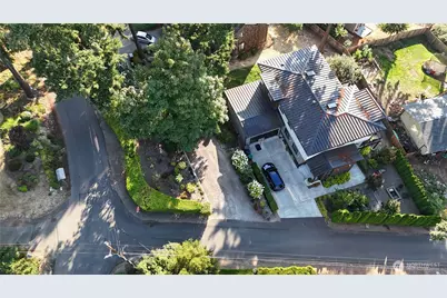 11006 83 Avenue NE #B, Kirkland, WA 98034 - Photo 23