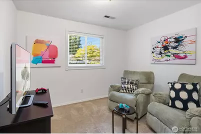22414 NE 12th Court, Sammamish, WA 98074 - Photo 17