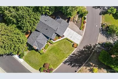 22414 NE 12th Court, Sammamish, WA 98074 - Photo 37