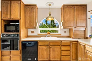 202 Alverson Blvd, Everett, WA 98201 - Photo 13